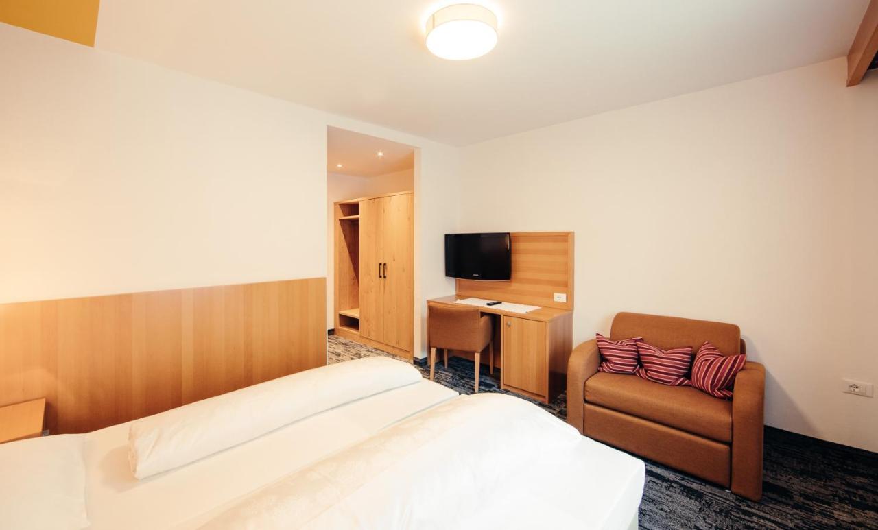 Hotel Ludwigshof & Luvina Trodena Ruang foto