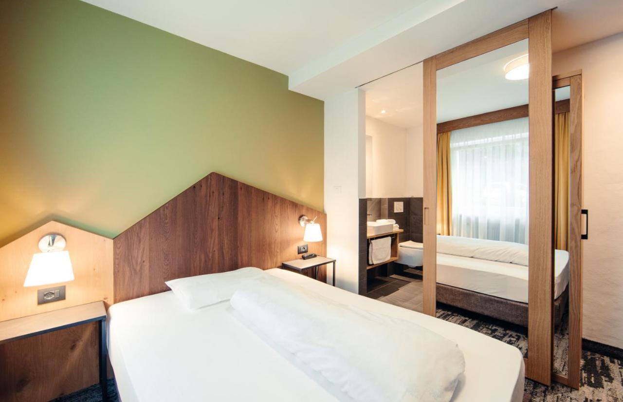 Hotel Ludwigshof & Luvina Trodena Ruang foto