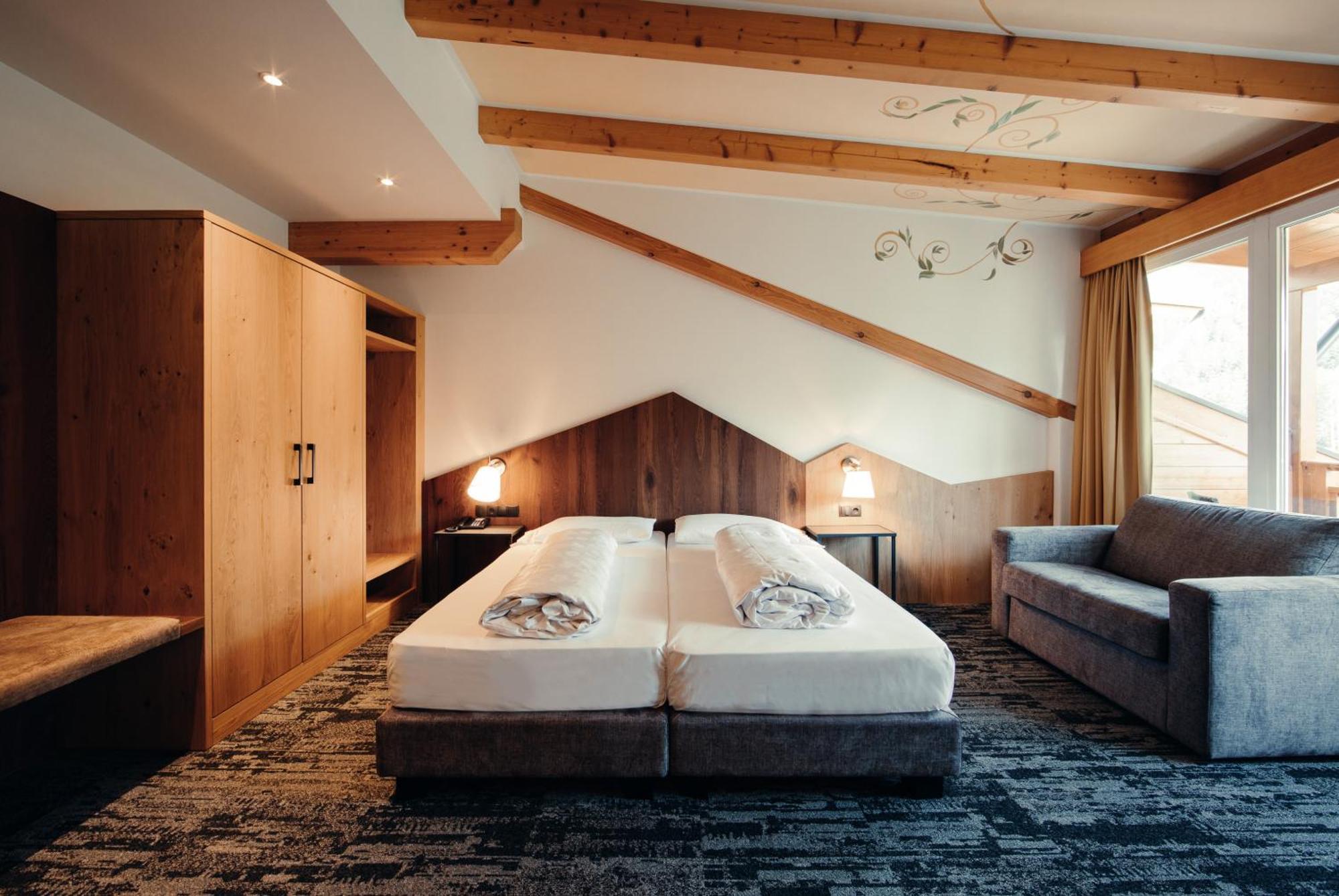 Hotel Ludwigshof & Luvina Trodena Ruang foto